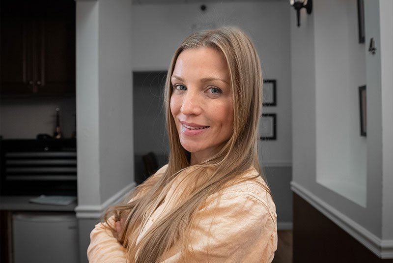 Clovis Family Dentistry | Fixed Teeth vs. Removable